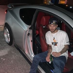 Meet your Posher, Luis